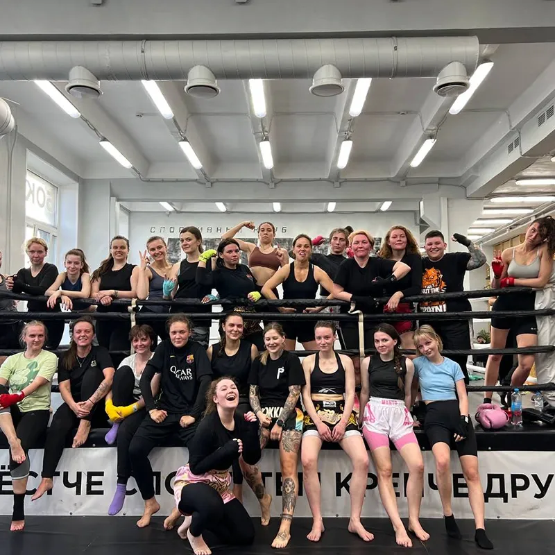 Групповые Тренировки по Тайскому Боксу